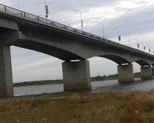 Concrete bridge